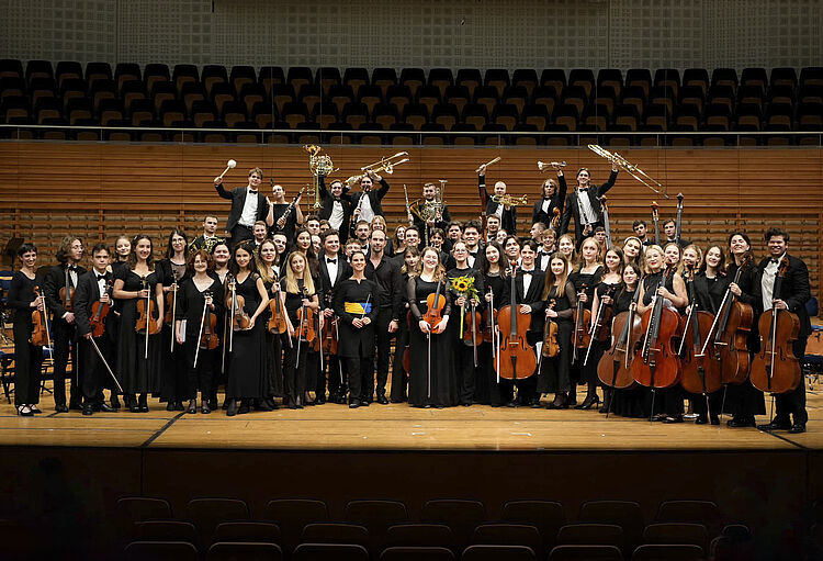 Ukrainisches Jugendsinfonieorchester mit Dirigentin Oksana Lyniv