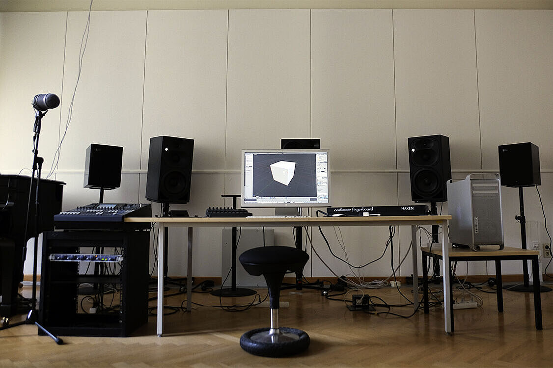 Ausstattung Studio Elektronische Musik/Foto: Christoph Mann