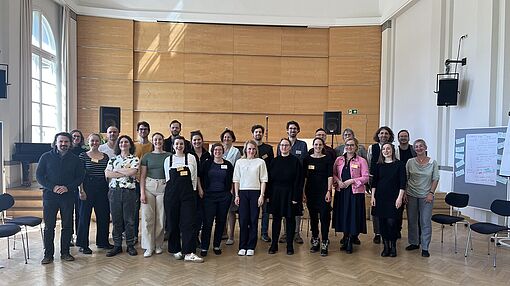 Gruppenbild im Kleinen Saal