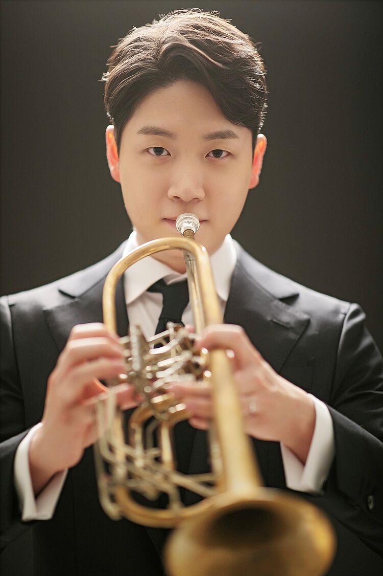 Jaeho Kwak/Foto: privat Jaeho Kwak spielt Trompete, zum Aktuelles-Beitrag
