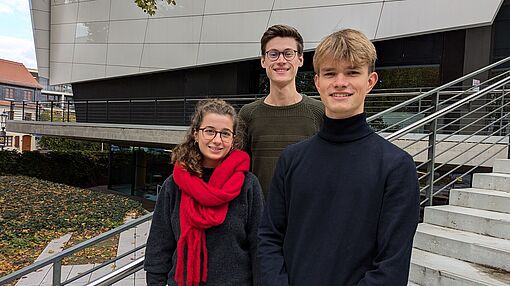 Stipendium Musikpädagogik: (v.l.n.r.) Nomi Jantz, Joschua Lettermann, Yannick Färber/Foto: Stefanie Pilz
