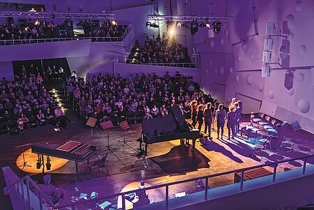 Bühne Konzertsaal HfM Dresden / Foto: Archiv HfMDD