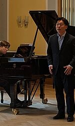 Jongwoo Hong begleitet von Seunghwan Ji am Klavier/Foto: Ulrike Siedel