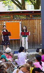 Schulhofkonzert am 26.06.23 an der 102. Grundschule „Johanna“/Foto: The Young ClassX