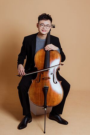 Tsung-Han Peng mit Cello