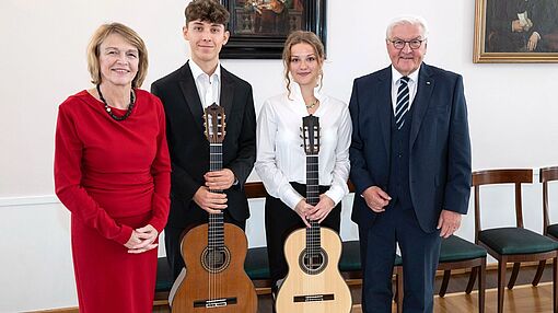 Gitarren-Studierende im Schloss Bellevue