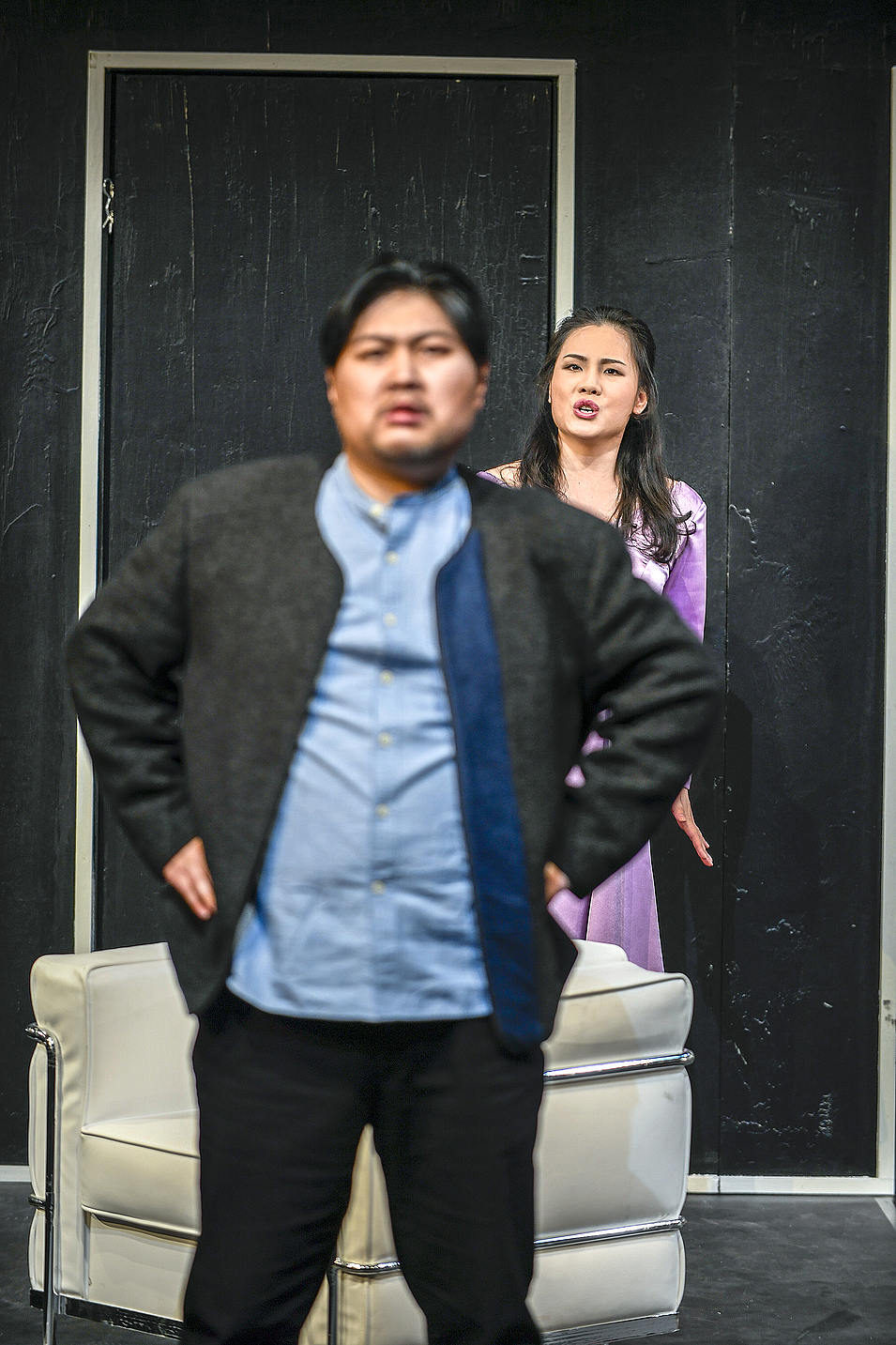 Chao Deng als Gianni Schicchi und Qing Wang als Lauretta, Foto: Sebastian Hoppe