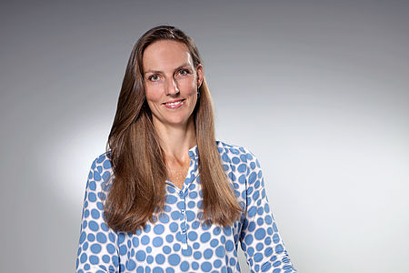 Prof. Katharina Bradler, Foto: Sascha Gramann