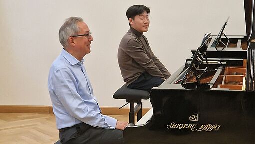 2023: Meisterkurs Klavier mit Prof. William Fong (l., Royal Academy London)