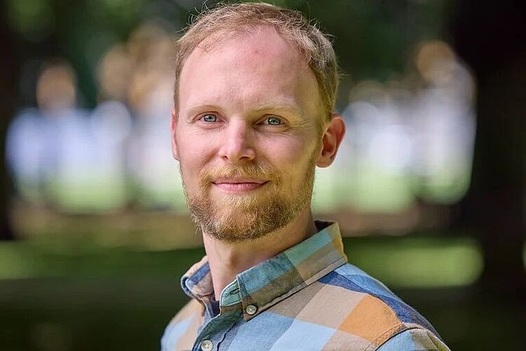 , zum Aktuelles-Beitrag