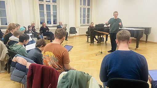 Workshop mit Thomas Buchholz zum Thema Schulchor-Dirigieren/Foto: privat