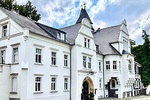 Kinder- und Jugendzentrum Haus Lippersorf/Foto: Sozialbetriebe Mittleres Erzgebirge Kinder- und Jugendzentrum Haus Lippersorf/Foto: Sozialbetriebe Mittleres Erzgebirge