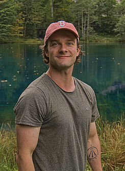 Portraitbild von Nikolas Sonneborn