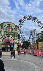 Johanna Thomanek in Wien 2023/24 - Wiener Prater/Foto: Johanna Thomanek