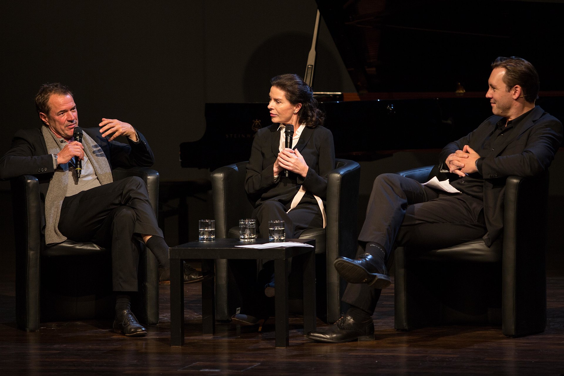 Podiumsdiskussion zum Thema SCHAU - SPIEL - KUNST mit Sebastian Koch, Gudrun Landgrebe und Prof. Florian Uhlig (v. l.) (Foto: Ronny Waleska)
