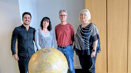 Gruppenbild der Sprecher*innengruppe der Landeskonferenz der Gleichstellungsbeauftragten mit Johannes Korndörfer