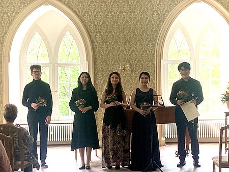 Schloss Seifersorf, 14.05.23: Grzegorz Warzecha, Hyeonju Choi, Monika Ulanska, Jaehee Jun, Seonghyeon Park/Foto: Claudia Schmidt-Krahmer