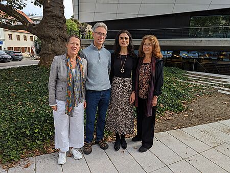 Gleichstellungsteam: (v.l.n.r.) Prof. Christine Straumer, Johannes Korndörfer, Mirjana Rajic, Prof. Christine Hesse und (nicht im Bild) Mirella Petrova/Foto: Stefanie Pilz