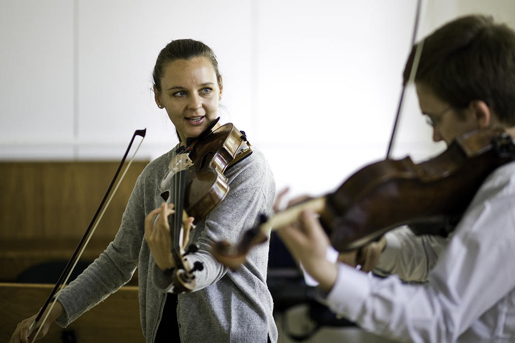 Meisterkurs Viola bei Prof. Pauline Sachse/Foto: Ronny Waleska