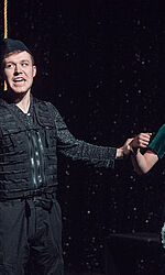 Galoschenoper 2022 B: John Lockit (Moritz Kube), Lucy Lockit (Elisabeth Richter)/Foto: Marlene Lorenz