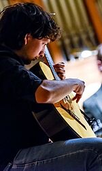 Amílcar Baeza Reyes als Teil des Improvisationsensembles von Michael Francis Duch/Foto: Tomas Terekas