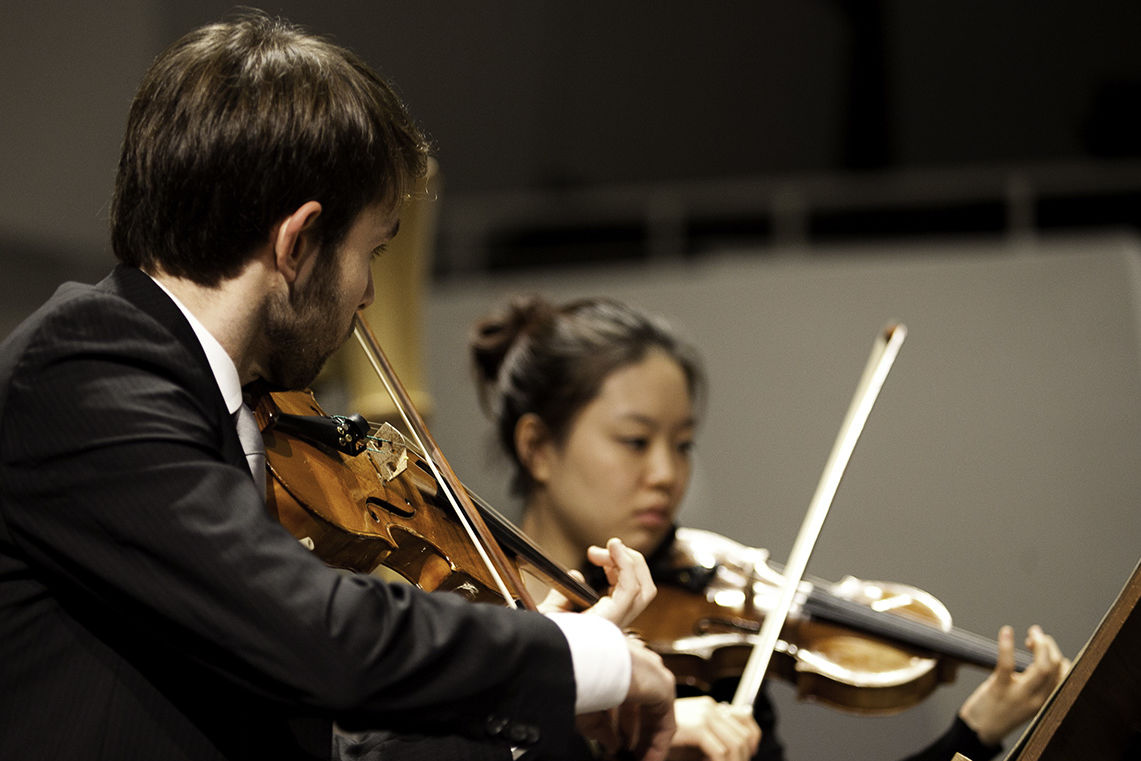 Streicher im Hochschulsinfonieorchester/Foto: Marius Leicht