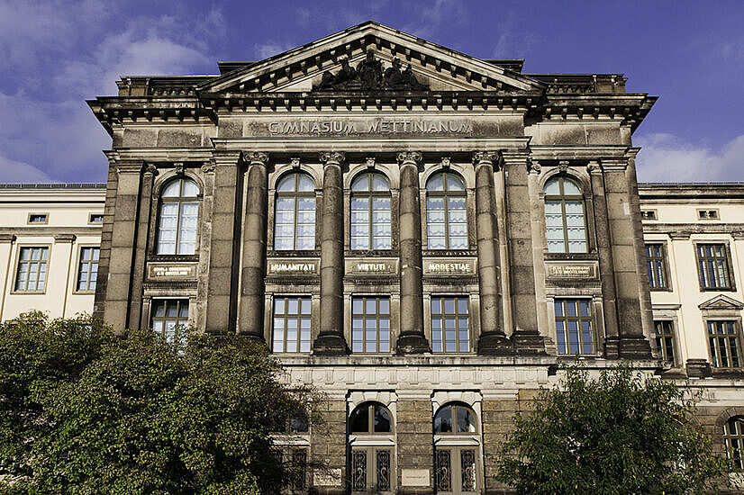 HfMDD Gebäude von vorne