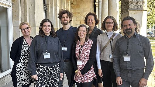 Forschungsteam "Sprache - Musik Wahrnehmung": v.l.n.r. Elke Kottmair, Luise Ebert, Anselm Vollprecht, Friederike Horn, Prof. Dr. Christin Werner, Leontine Bayer, Dr. Daniel Prantl/