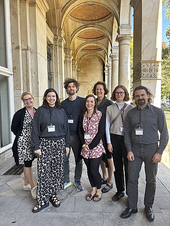 Forschungsteam "Sprache - Musik Wahrnehmung": v.l.n.r. Elke Kottmair, Luise Ebert, Anselm Vollprecht, Friederike Horn, Prof. Dr. Christin Werner, Leontine Bayer, Dr. Daniel Prantl/
