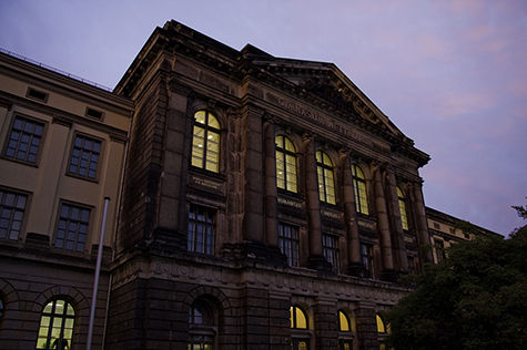 Hochschulgebäude Wettiner Platz/Foto: Marius Leicht