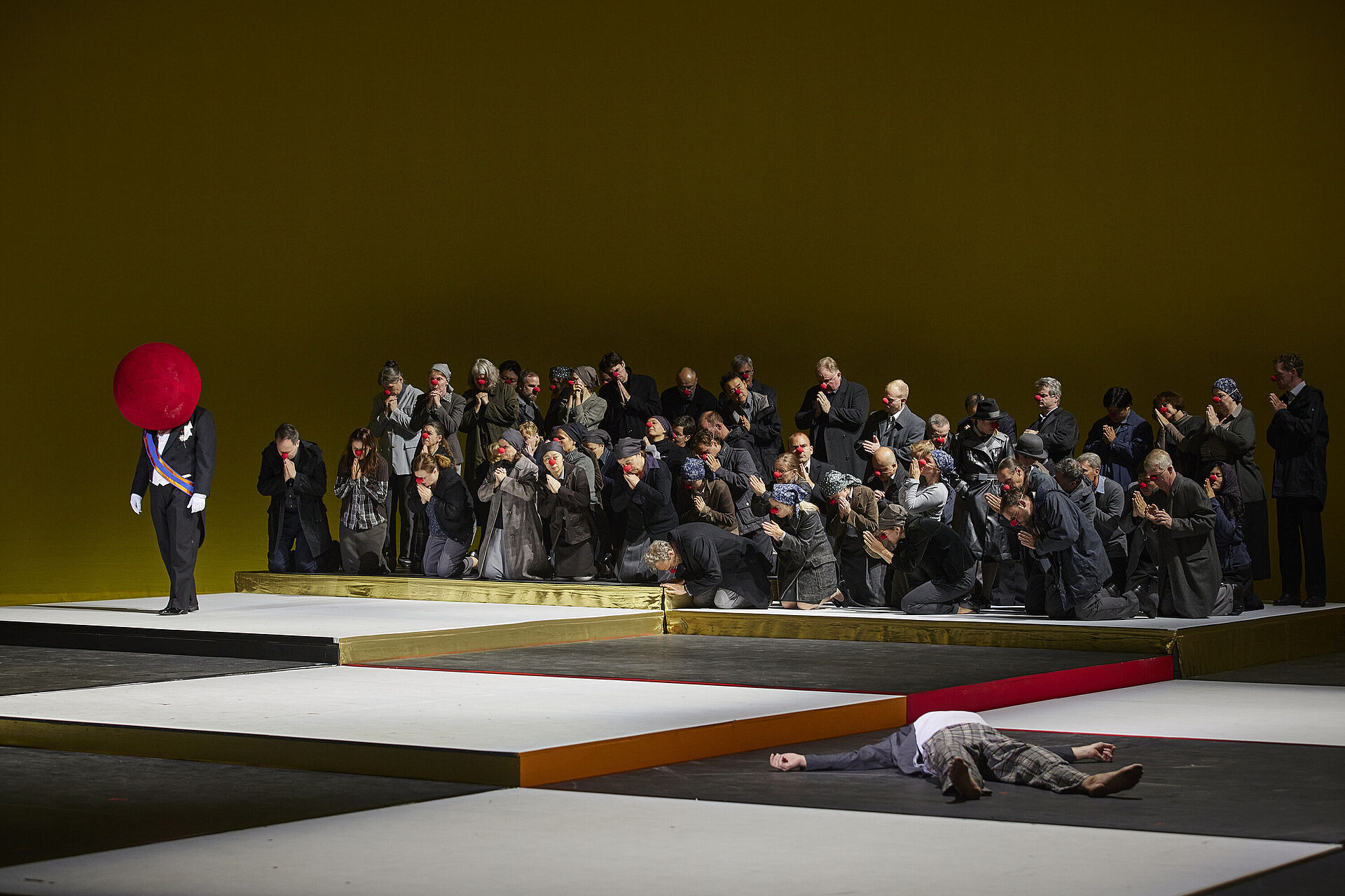 Foto: Semperoper Dresden/Ludwig Olah Foto: Semperoper Dresden/Ludwig Olah