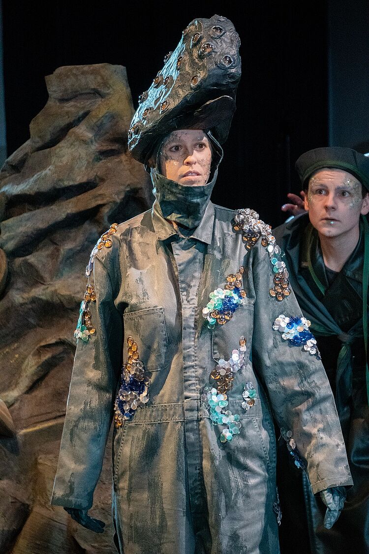Tiefseeoper: Elisabeth Schütze (Pottwal)/Foto: Kim Josephine Schölch