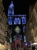 Straßburg 2023: Fassade des Münsters mit Illumination/Foto: Reingard Marie Voß