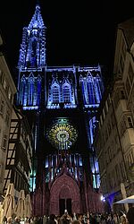 Straßburg 2023: Fassade des Münsters mit Illumination/Foto: Reingard Marie Voß