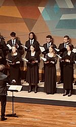 Auftritt des VICA Kammerchor-Ensembles beim 19. Internationalen Kammerchor-Wettbewerb
