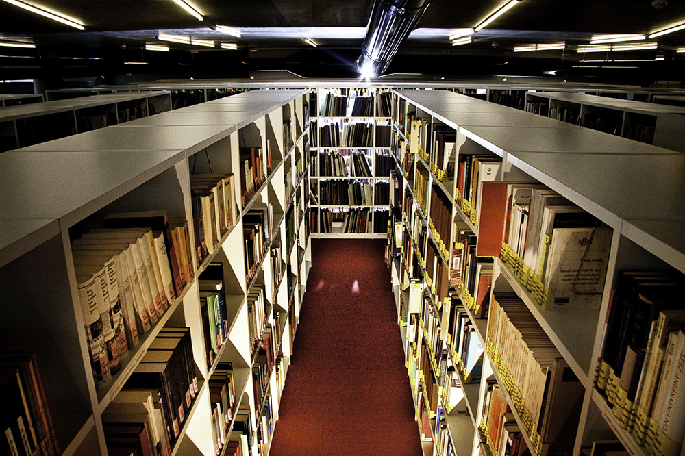 Bibliothek/Foto: Marius Leicht