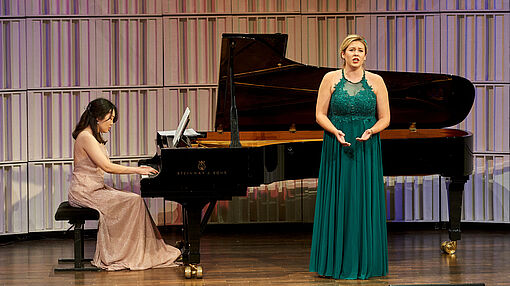 Ensemblewettbewerb 2021 Duet Euphonie: Seulgi Lee (Klavier), Paulina Bielarczyk (Gesang)/Foto: Sven Claus